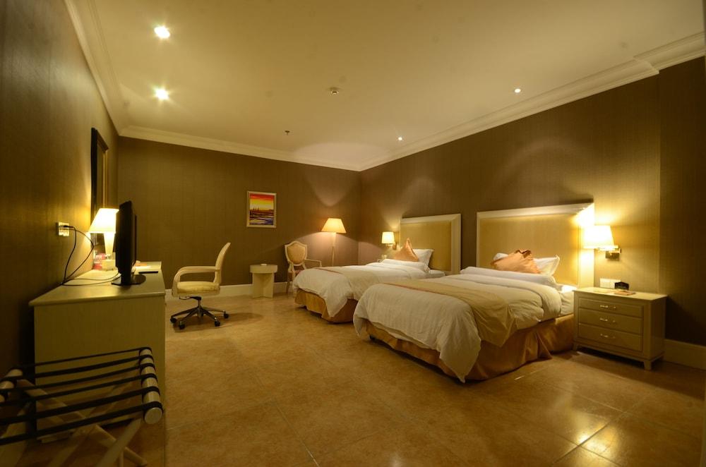 Fontana Hotel And Villas - Fontana Hot Spring Leisure Parks Mabalacat Ngoại thất bức ảnh